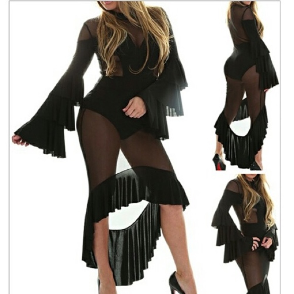 Clothing - Picture 4 of 6